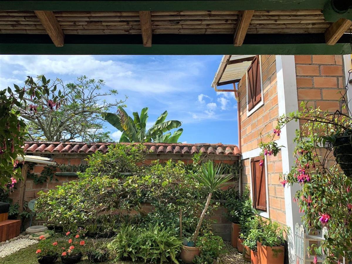 Hotel Kantarrana Urbana Jardín Dış mekan fotoğraf