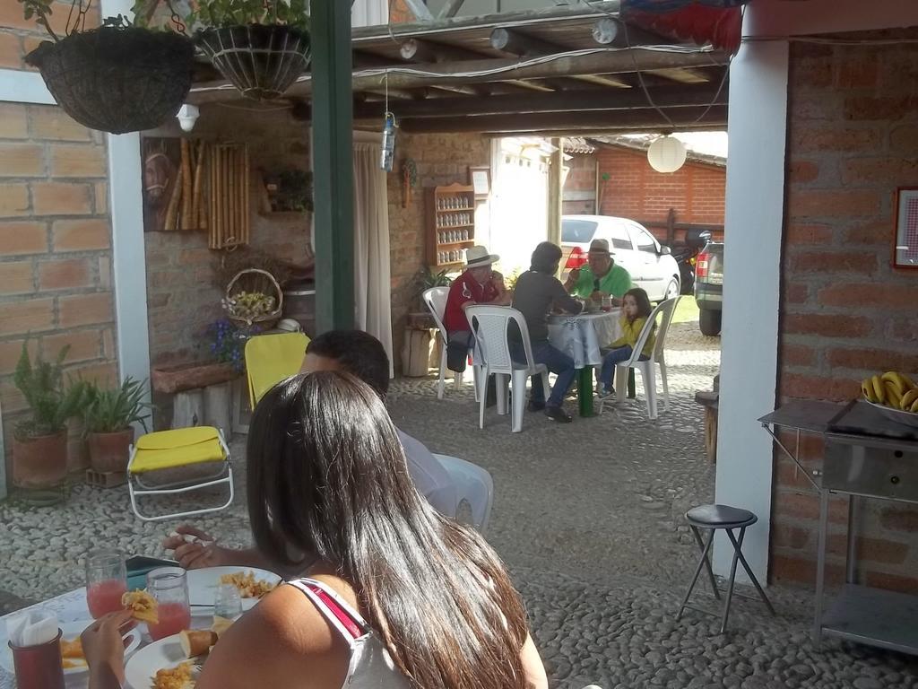 Hotel Kantarrana Urbana Jardín Oda fotoğraf