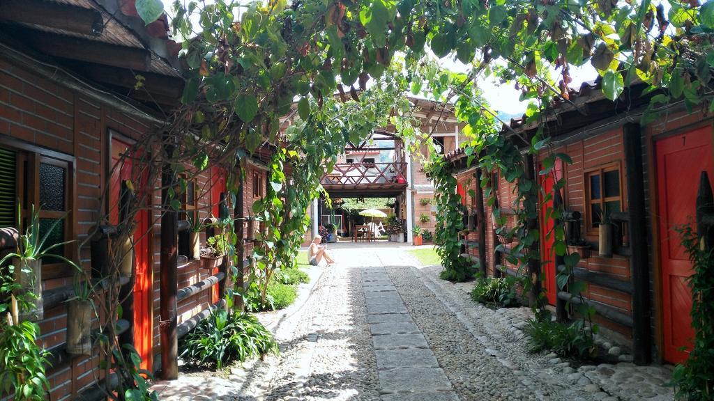 Hotel Kantarrana Urbana Jardín Dış mekan fotoğraf